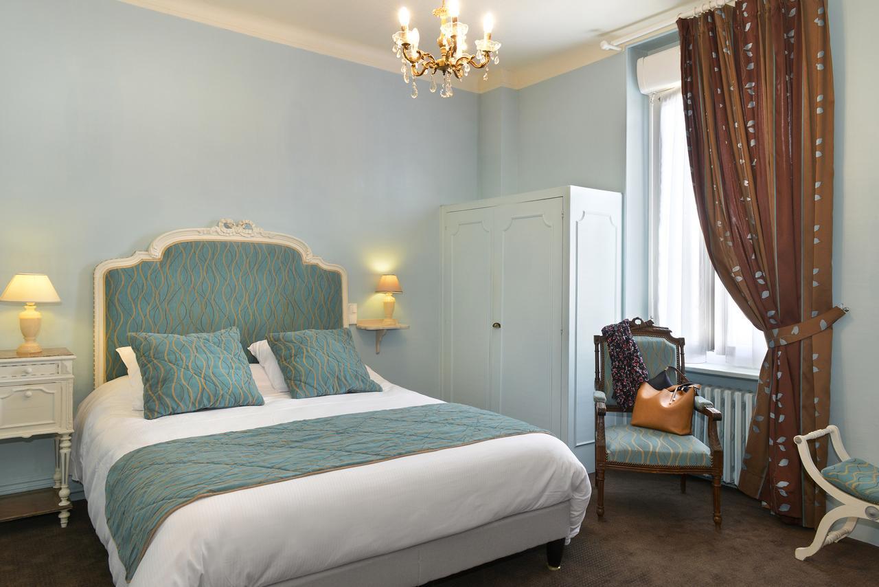Logis Hotels Restaurant Le Dauphin Салбри Екстериор снимка