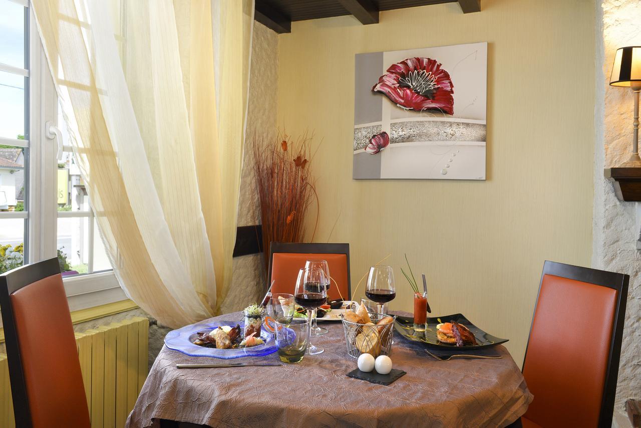 Logis Hotels Restaurant Le Dauphin Салбри Екстериор снимка