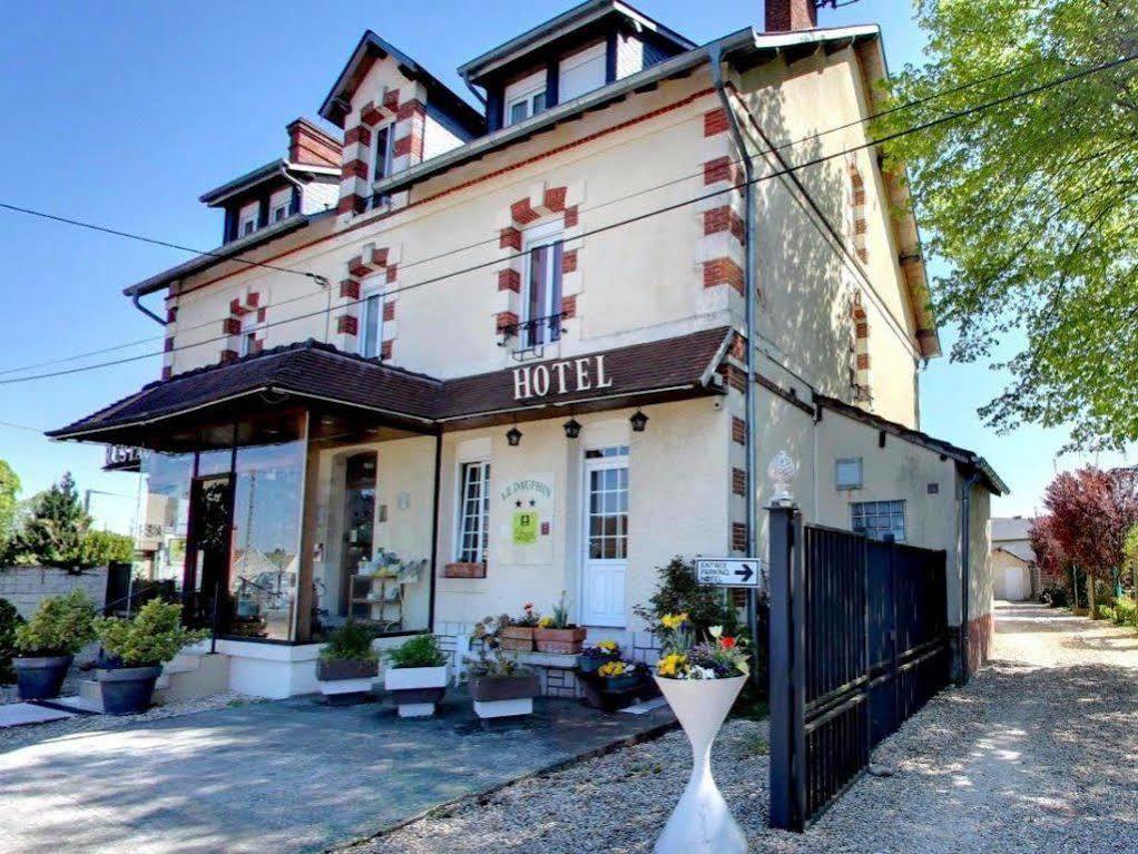 Logis Hotels Restaurant Le Dauphin Салбри Екстериор снимка